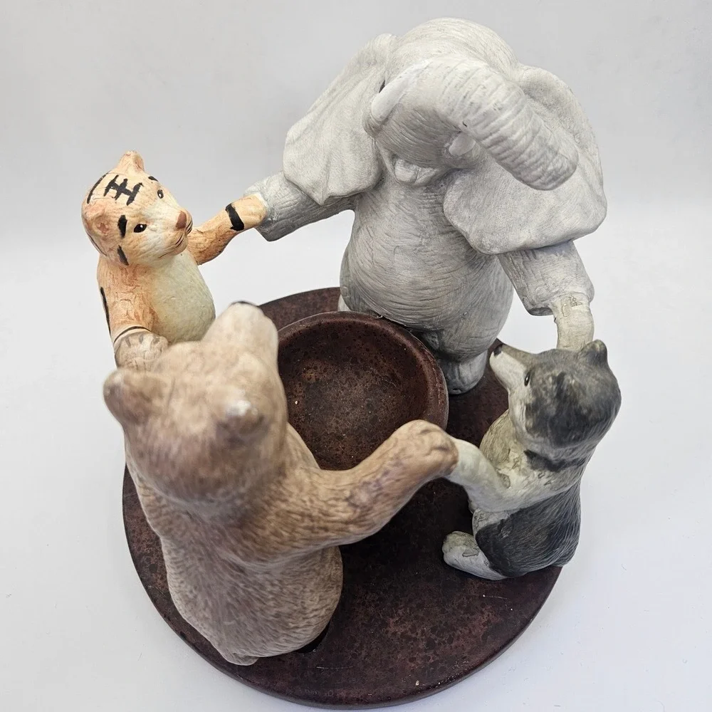 Y2K VTG Penco Animals Holding Hands Circle Tealight Candle Holder Elephant Bear